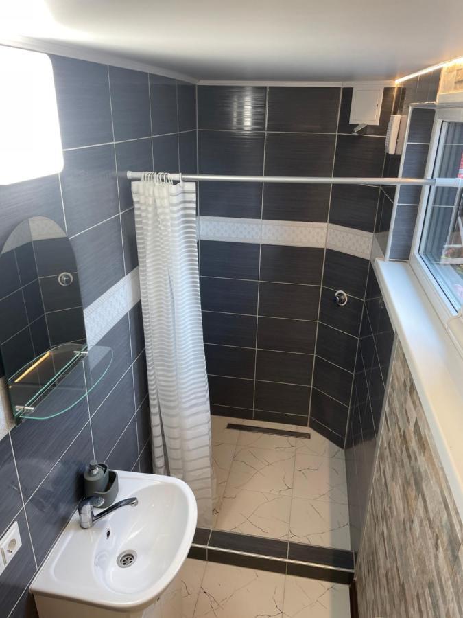 Lapiu Ola Apartment Utena Luaran gambar
