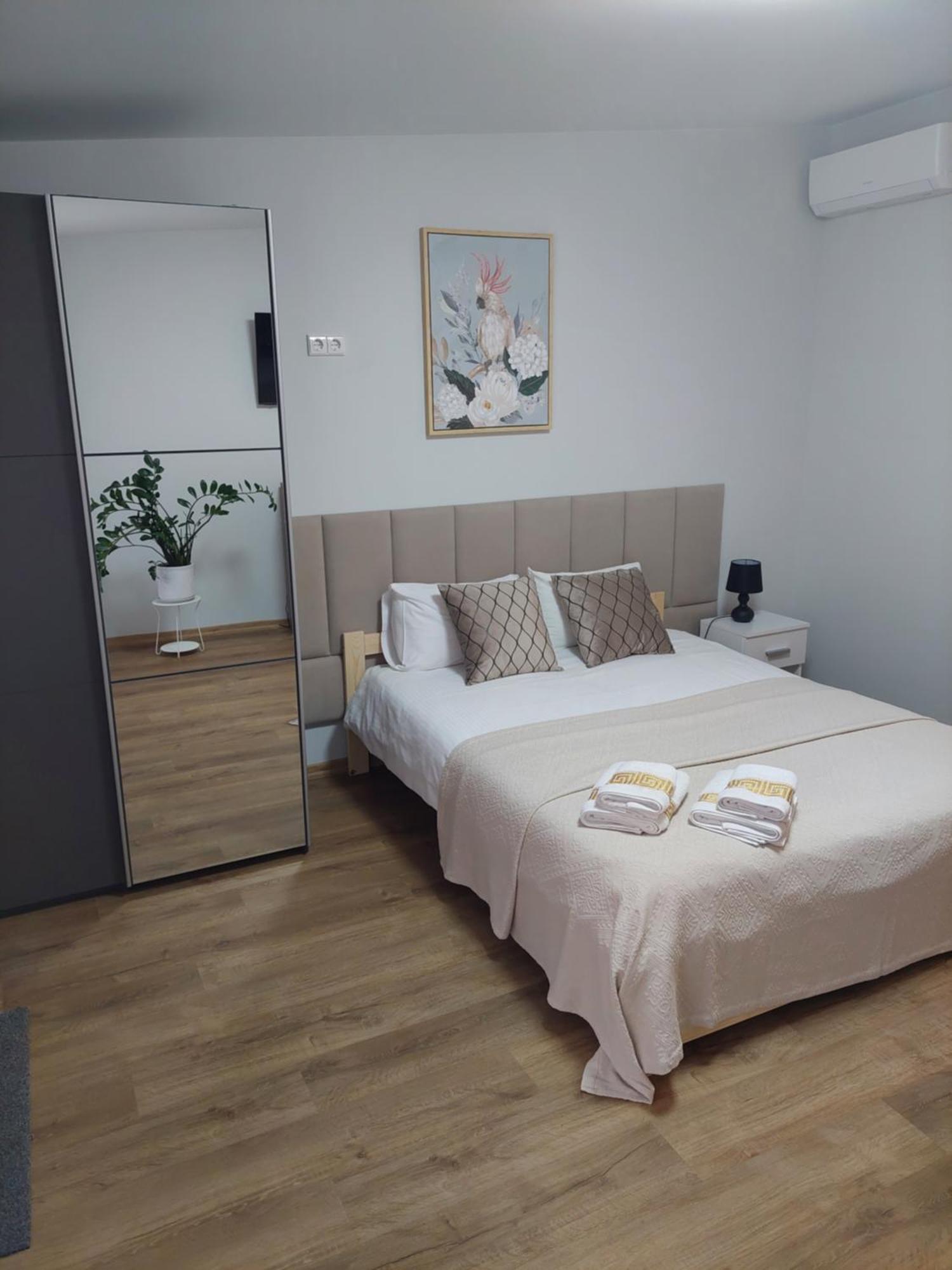 Lapiu Ola Apartment Utena Luaran gambar