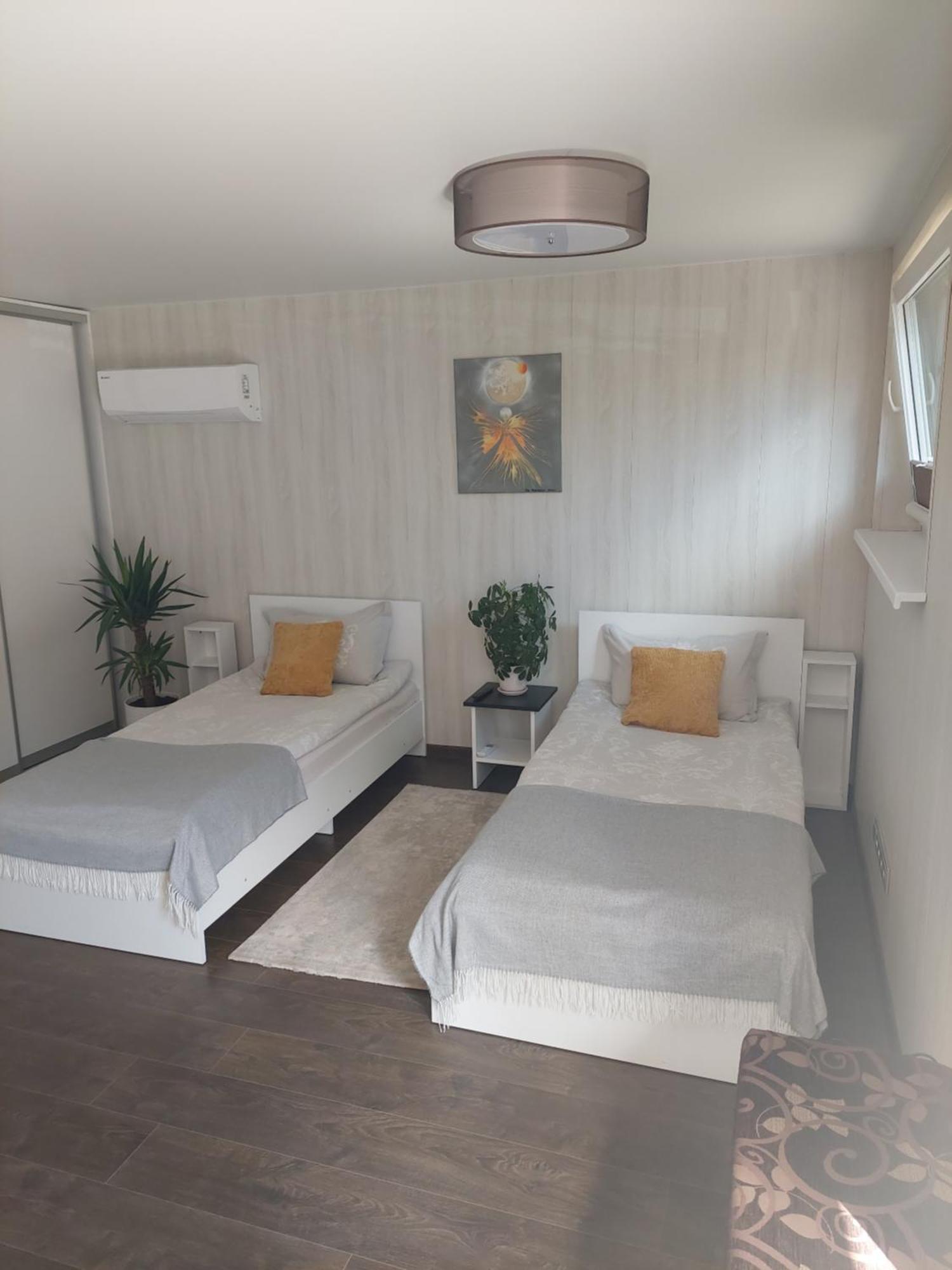 Lapiu Ola Apartment Utena Bilik gambar